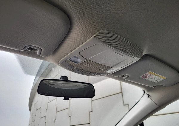 Ford Mondeo cena 52800 przebieg: 162000, rok produkcji 2017 z Nekla małe 232
